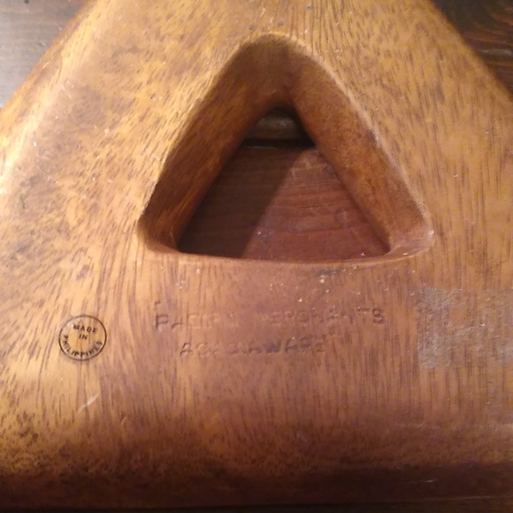Pacific Merchants Triangular Wooden Tray - Picture 4 of 4